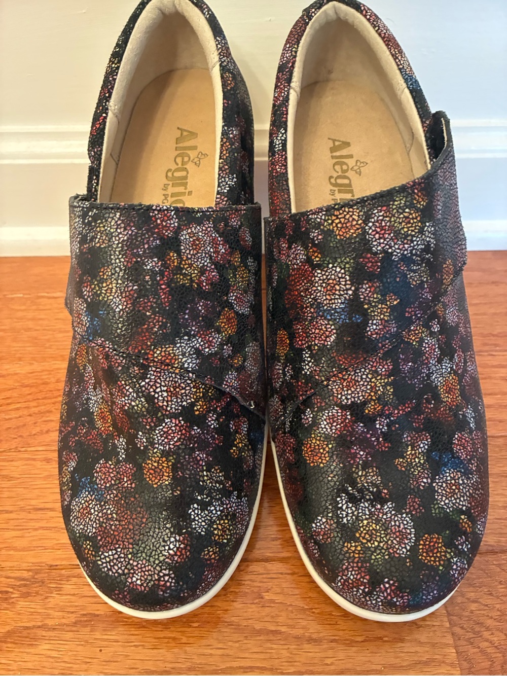 Algeria Slip-On Floral Pattern Platform Loafer in Black euro 39/US 8.5
